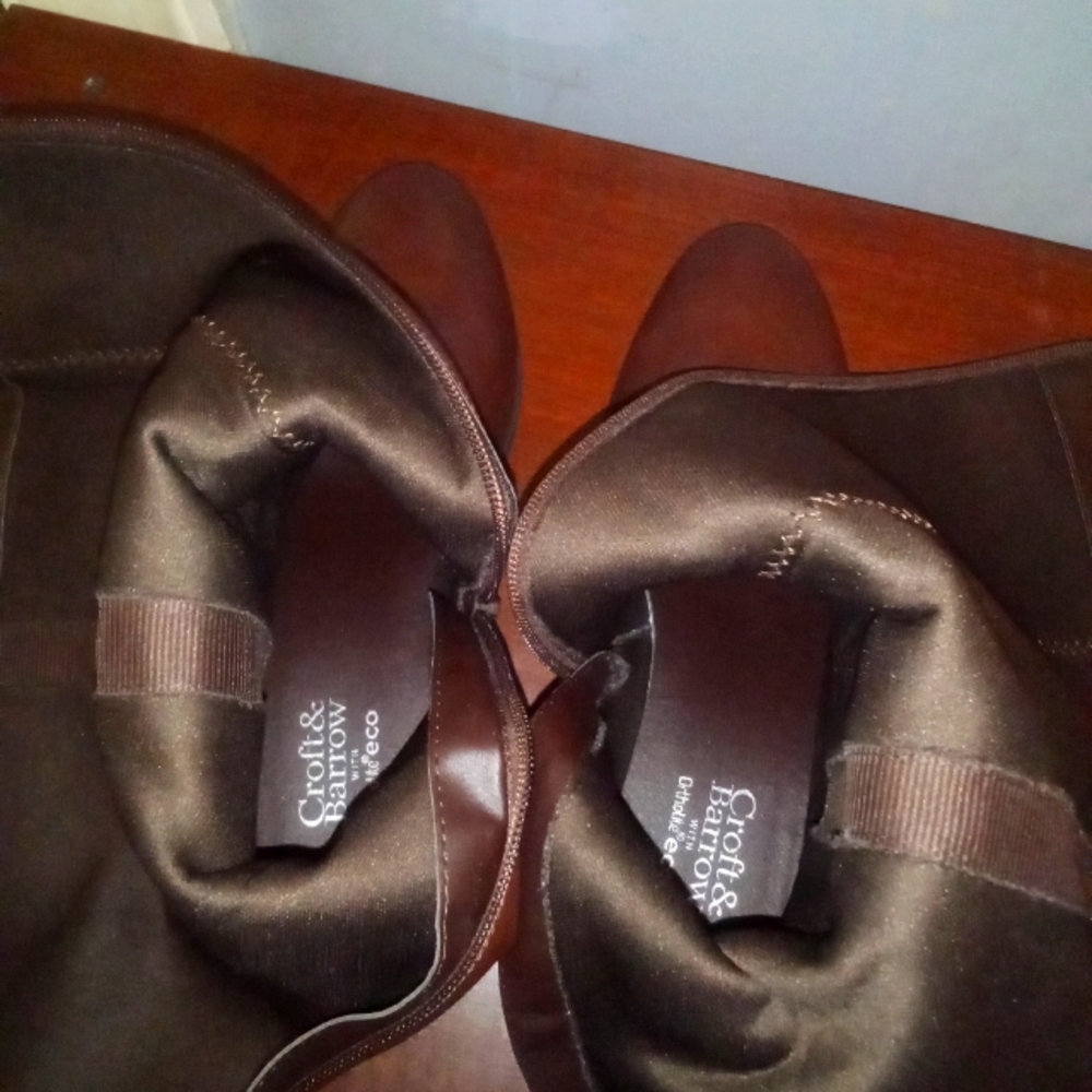 Women's size 10 leather boots Brown